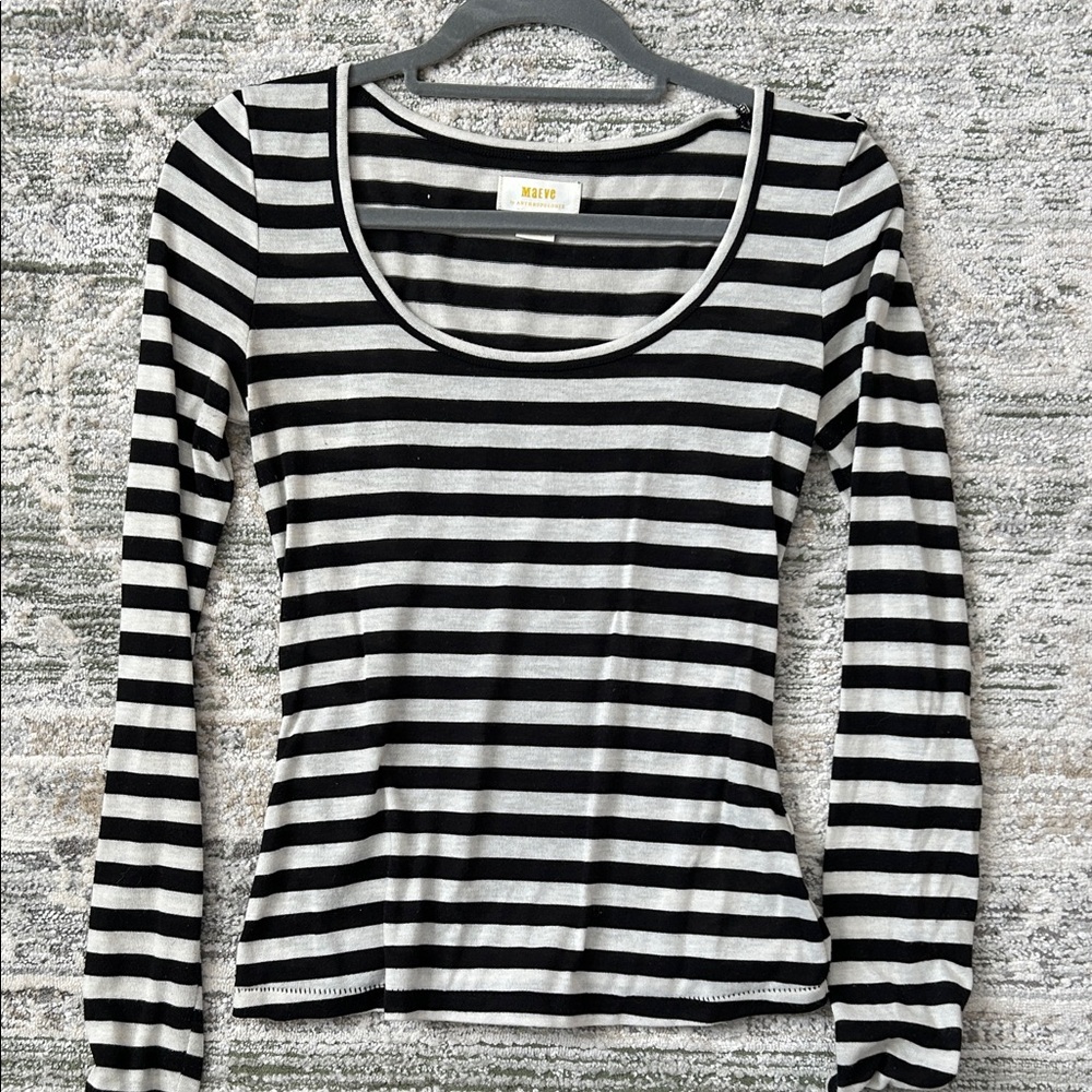 Black and White Striped Long Sleeve Tee